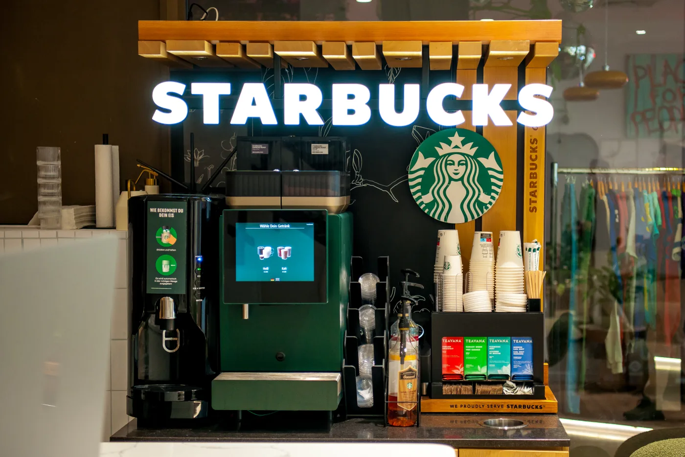Starbucks-Station direkt im Laserazor Studio Augsburg – Kaffee-Flatrate für das Team